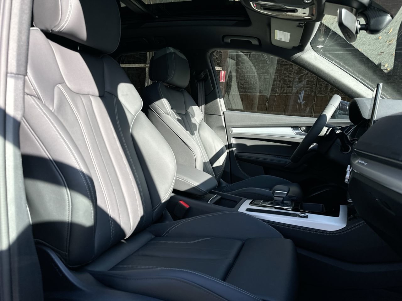 2025 Audi Q5 45 Progressiv, Vancouver, Cash