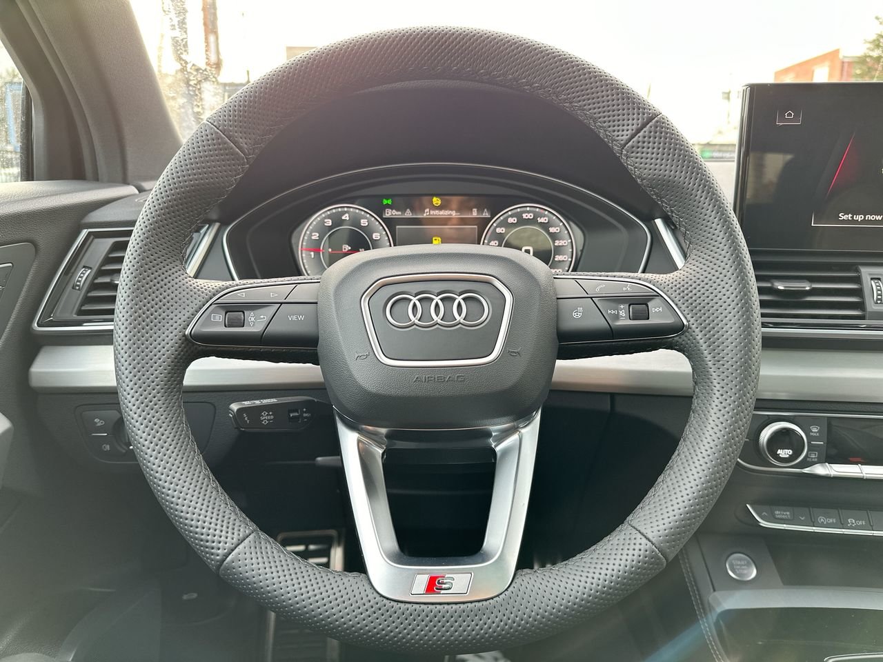 2025 Audi Q5 45 Progressiv, Vancouver, Cash