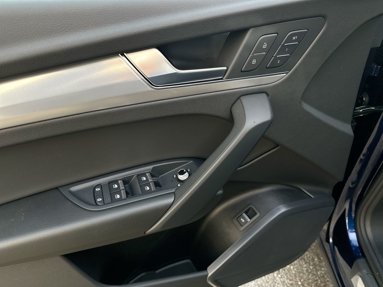 2025 Audi Q5 45 Progressiv, Vancouver, Cash