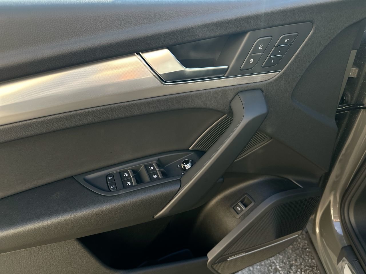 2025 Audi Q5 45 Technik, Vancouver, Cash