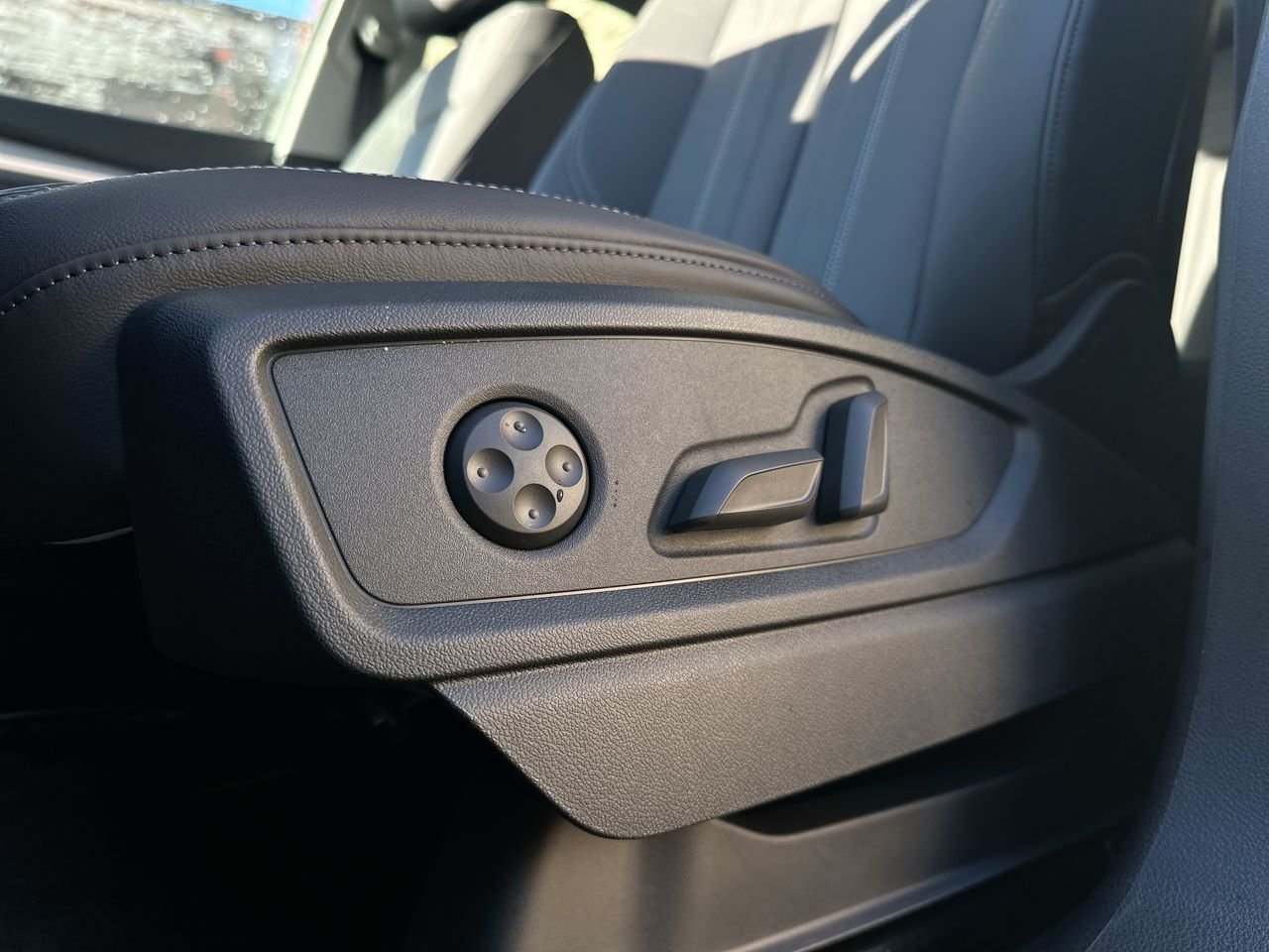 2025 Audi Q5 45 Technik, Vancouver, Cash