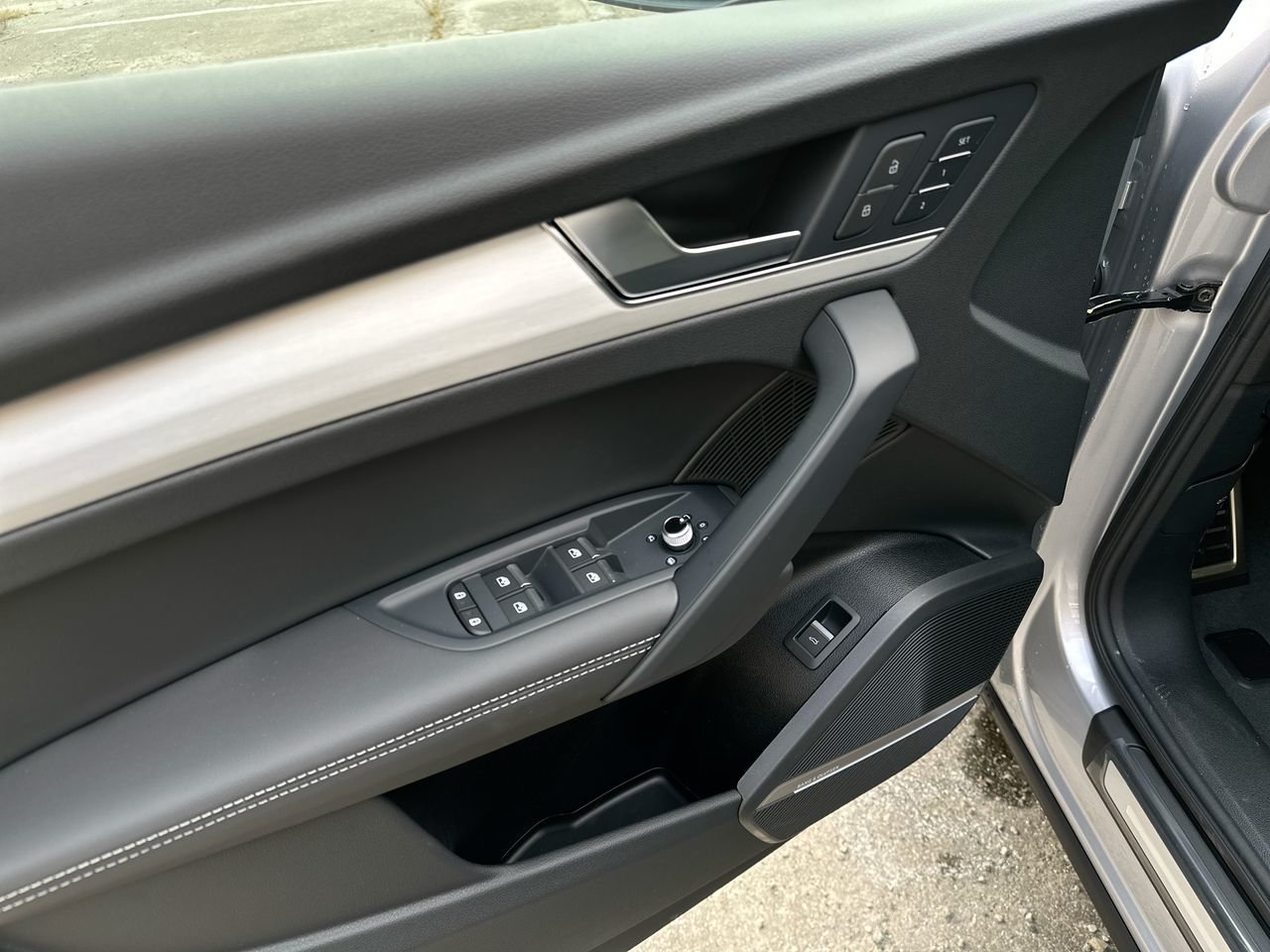 2025 Audi Q5 45 Technik, Vancouver, Cash