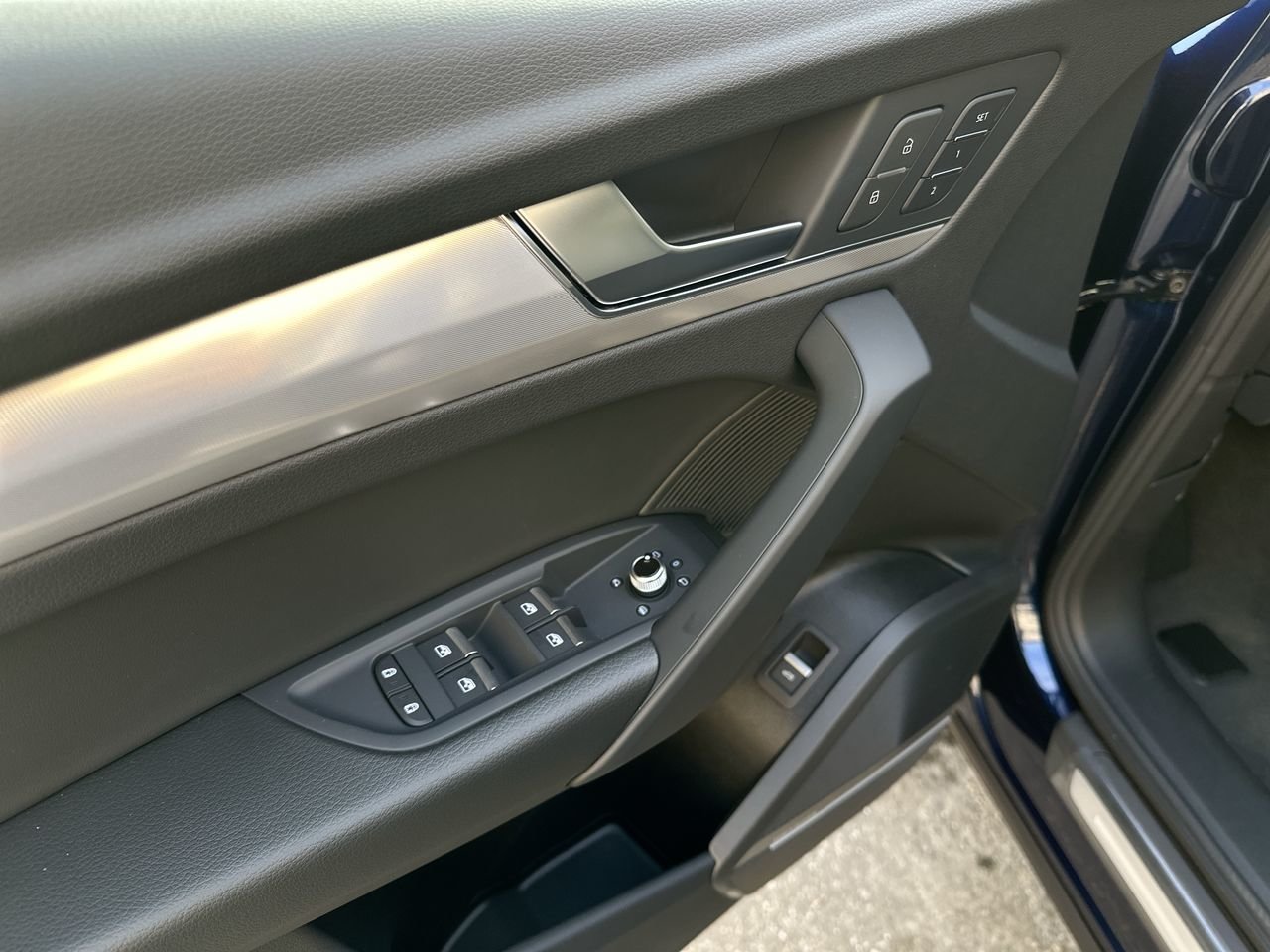 2025 Audi Q5 45 Technik, Vancouver, Cash