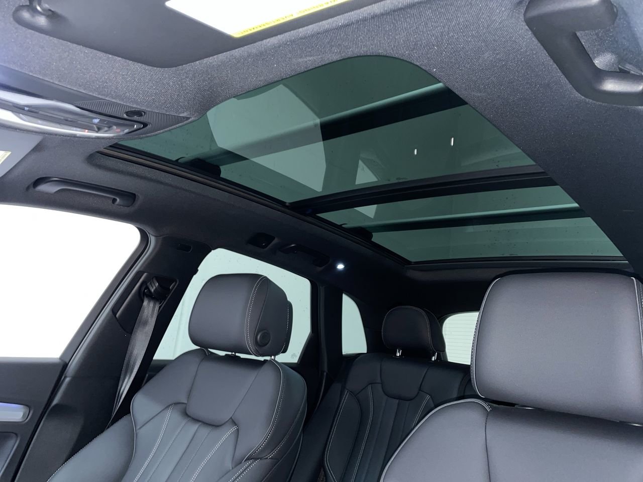 2025 Audi Q5 45 Progressiv, Vancouver, Cash