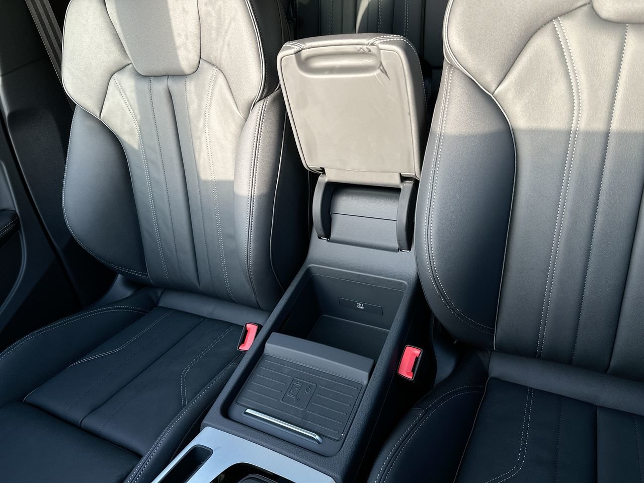 2025 Audi Q5 45 Technik, Vancouver, Cash