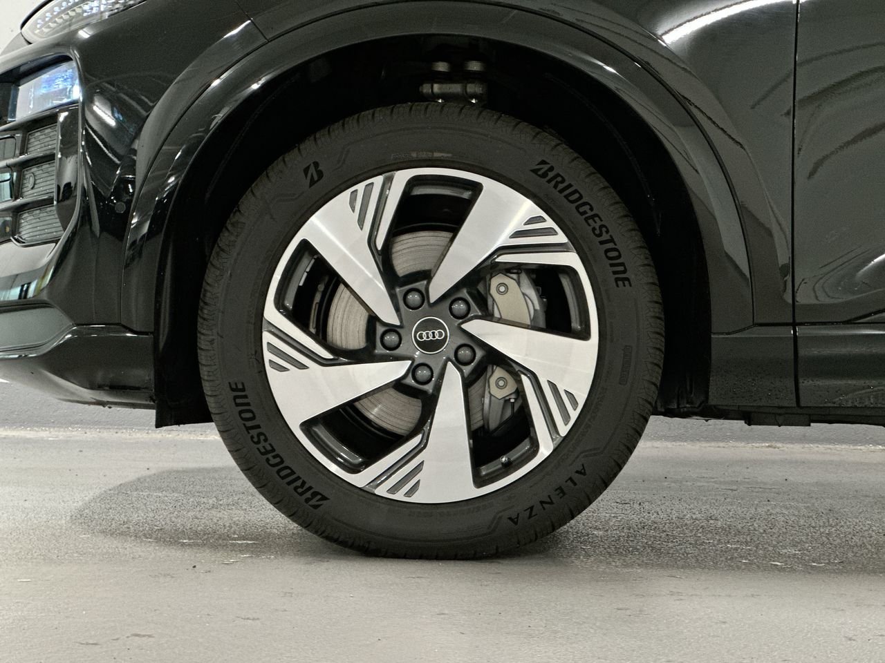 2025 Audi Q6 e-tron Progressiv, Vancouver, Cash