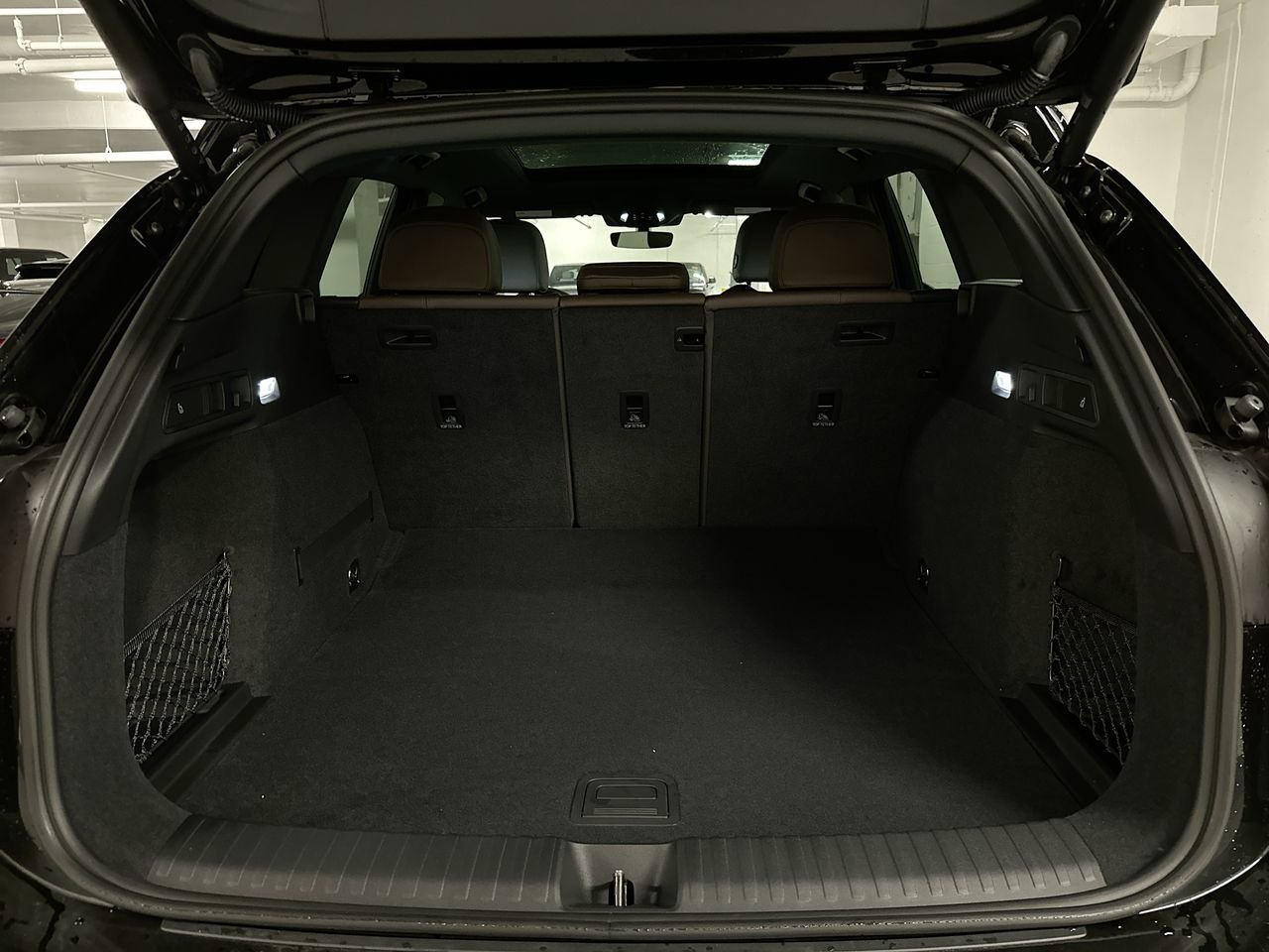 2025 Audi Q6 e-tron Progressiv, Vancouver, Cash