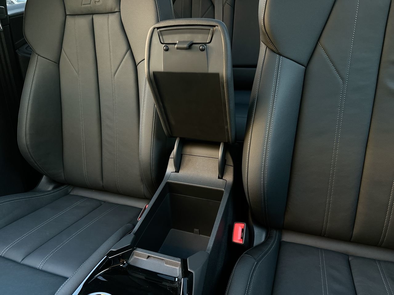 2025 Audi Q6 e-tron Progressiv, Vancouver, Cash