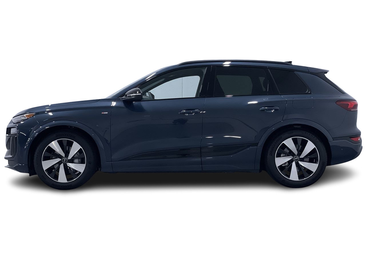 2025 Audi Q6 e-tron Technik, Vancouver, Cash