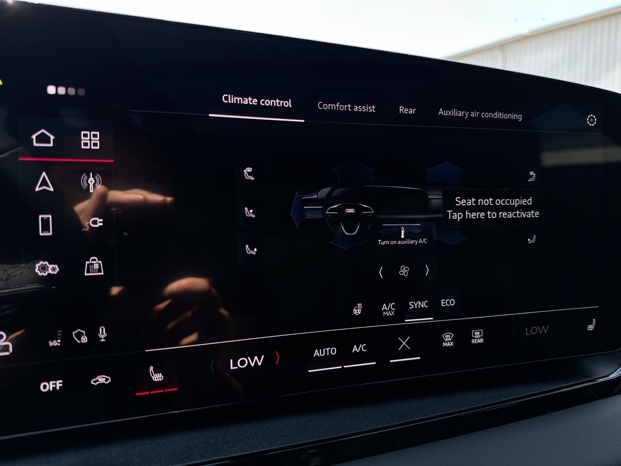 2025 Audi Q6 e-tron Quattro, Vancouver, Cash
