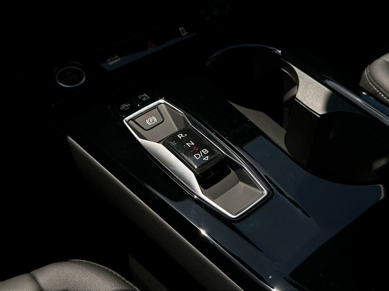 2025 Audi Q6 e-tron Quattro, Vancouver, Cash