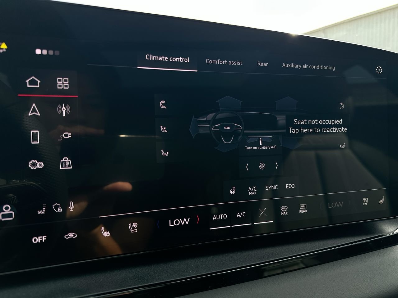 2025 Audi Q6 e-tron Progressiv, Vancouver, Cash