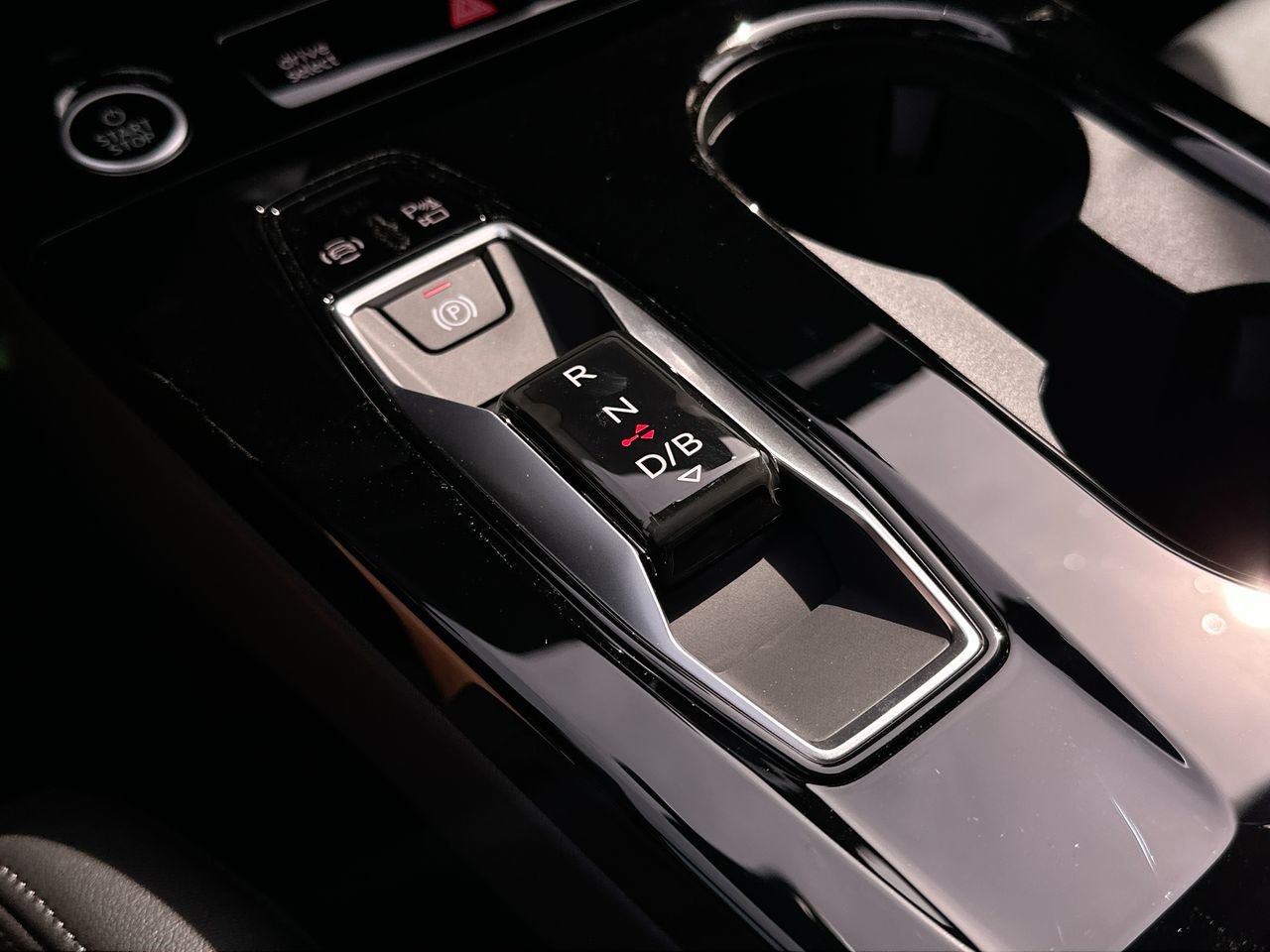 2025 Audi Q6 e-tron Progressiv, Vancouver, Cash