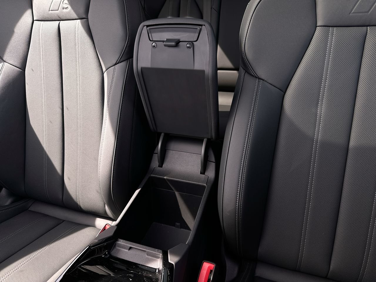 2025 Audi Q6 e-tron Progressiv, Vancouver, Cash