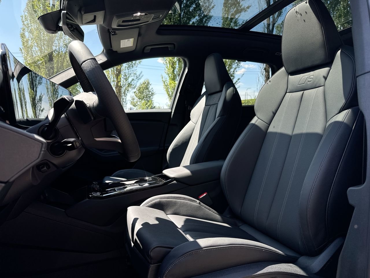 2025 Audi Q6 e-tron Progressiv, Vancouver, Cash