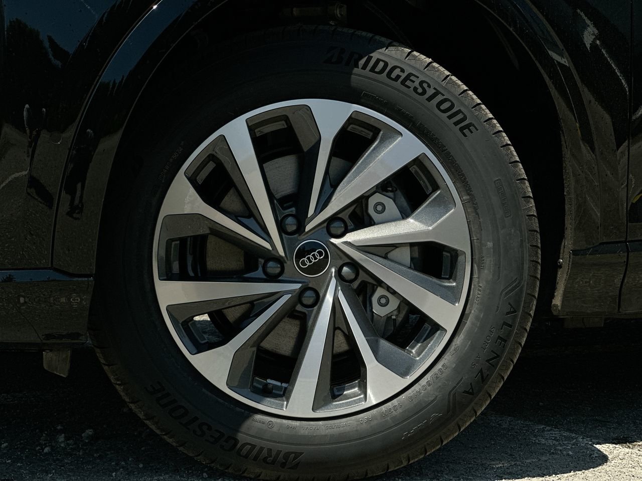 2025 Audi Q6 e-tron Progressiv, Vancouver, Cash