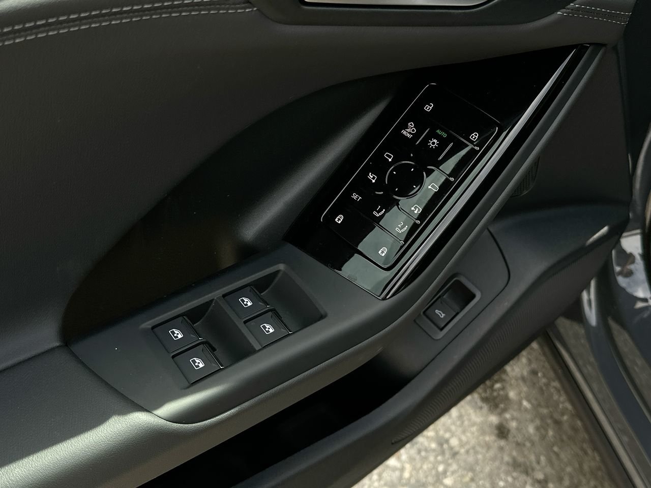 2025 Audi Q6 e-tron Technik, Vancouver, Cash