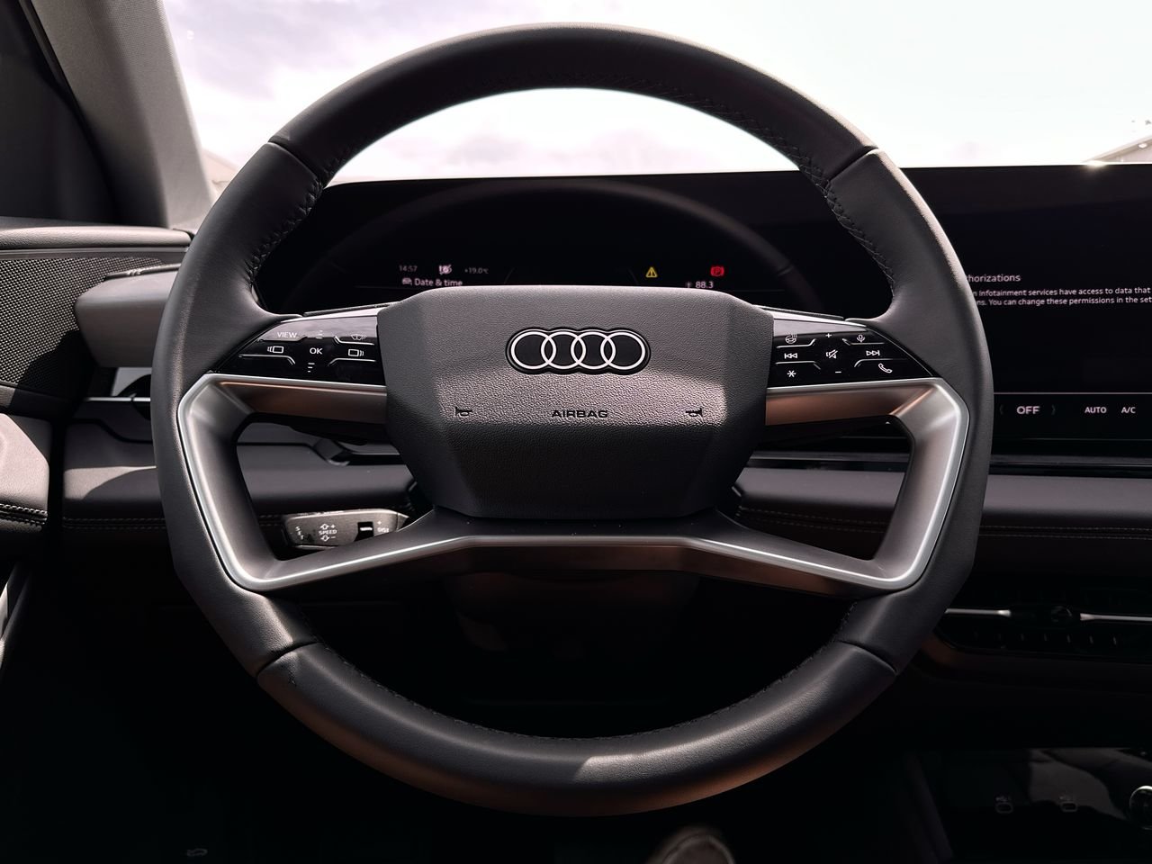 2025 Audi Q6 e-tron Technik, Vancouver, Cash