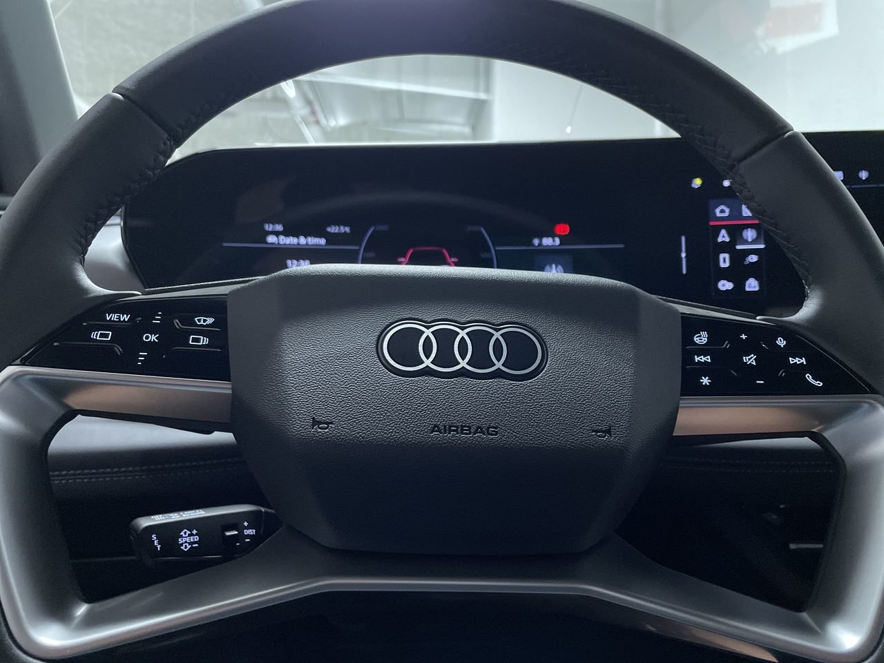 2025 Audi Q6 e-tron Technik, Vancouver, Cash