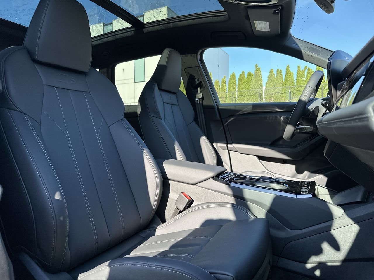 2025 Audi Q6 e-tron Progressiv, Vancouver, Cash