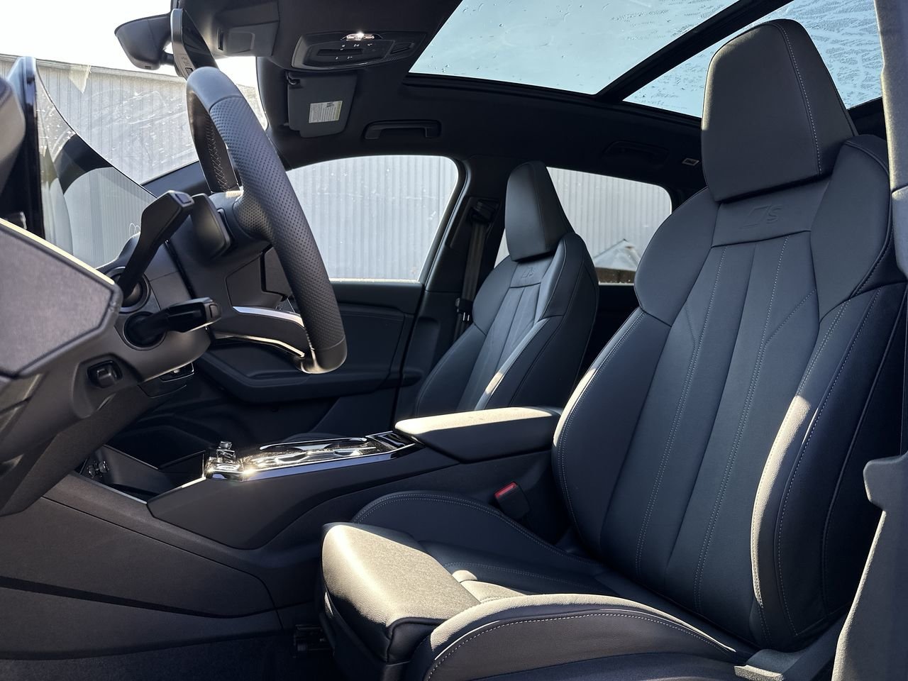 2025 Audi Q6 e-tron Progressiv, Vancouver, Cash