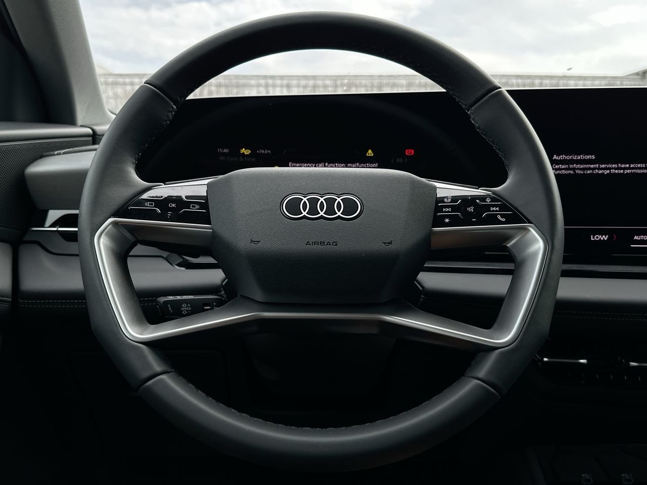 2025 Audi Q6 e-tron Quattro, Vancouver, Cash