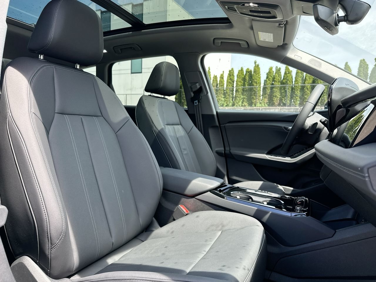 2025 Audi Q6 e-tron Progressiv, Vancouver, Cash