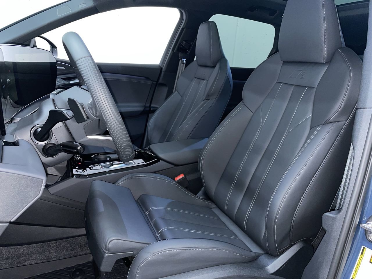 2025 Audi Q6 e-tron Technik, Vancouver, Cash