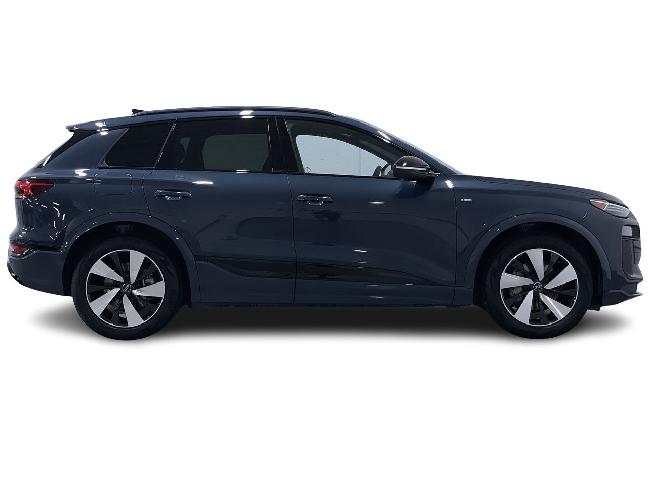 2025 Audi Q6 e-tron Technik, Vancouver, Cash