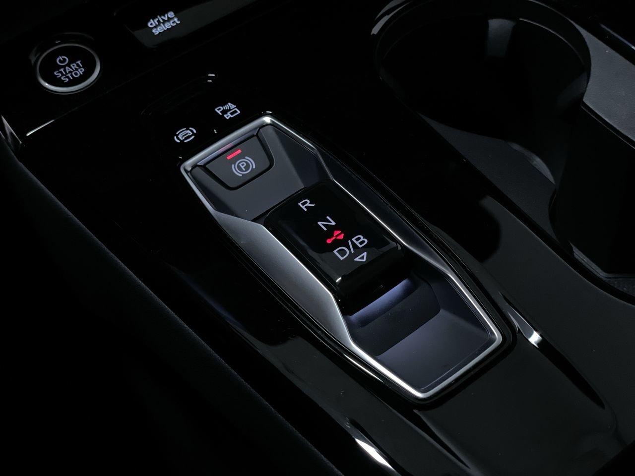 2025 Audi Q6 e-tron Technik, Vancouver, Cash