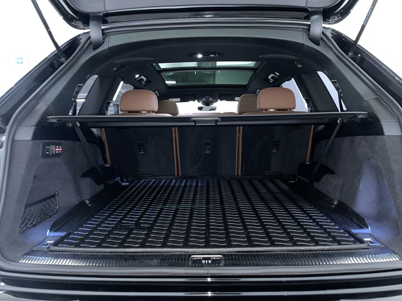 2022 Audi Q7 55 Technik, Vancouver, Cash