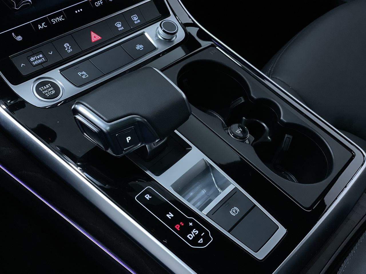 2023 Audi Q7 55 Komfort, Vancouver, Cash