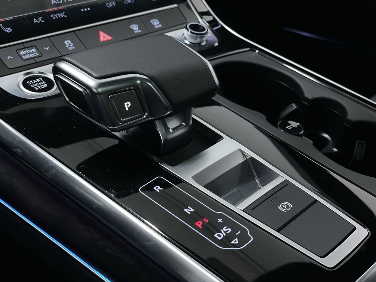 2025 Audi Q7 55, Vancouver, Cash