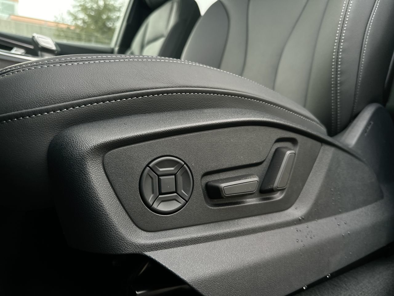 2025 Audi Q7 55, Vancouver, Cash