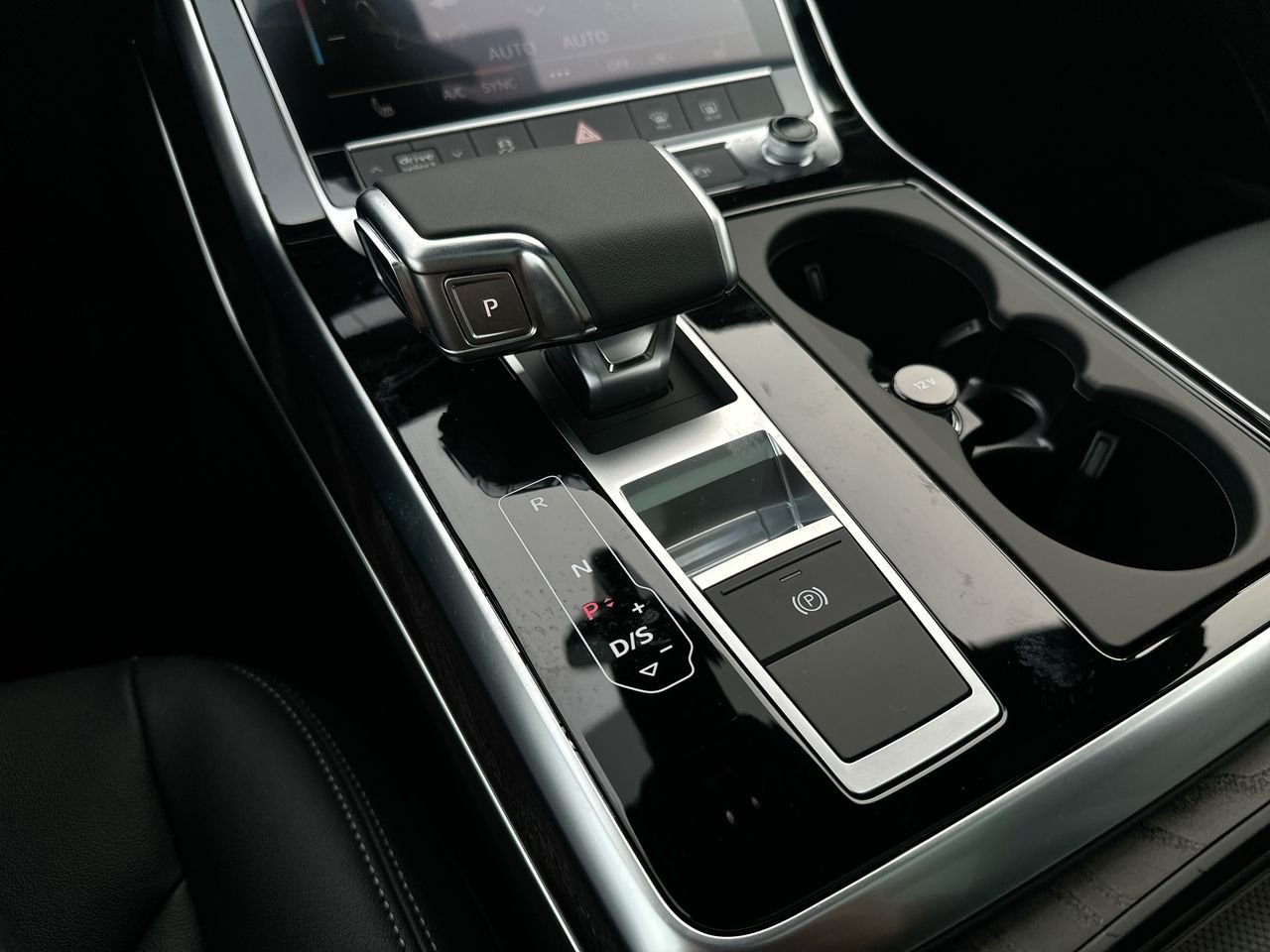 2025 Audi Q7 55, Vancouver, Cash