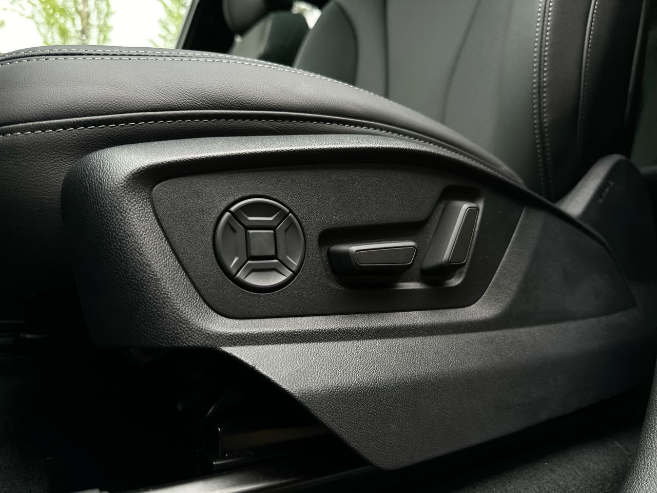 2025 Audi Q7 55 Technik, Vancouver, Cash