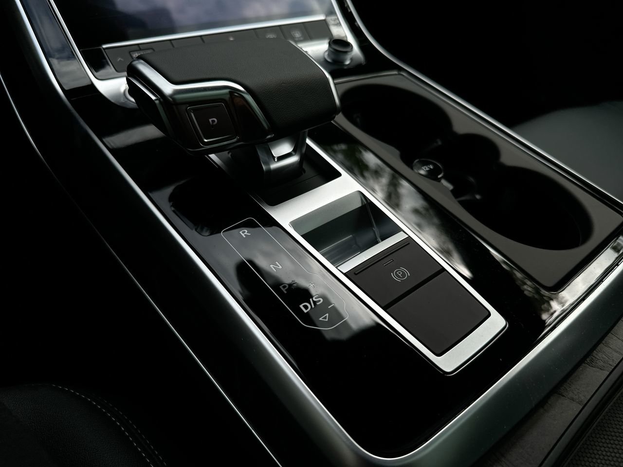2025 Audi Q7 55, Vancouver, Cash