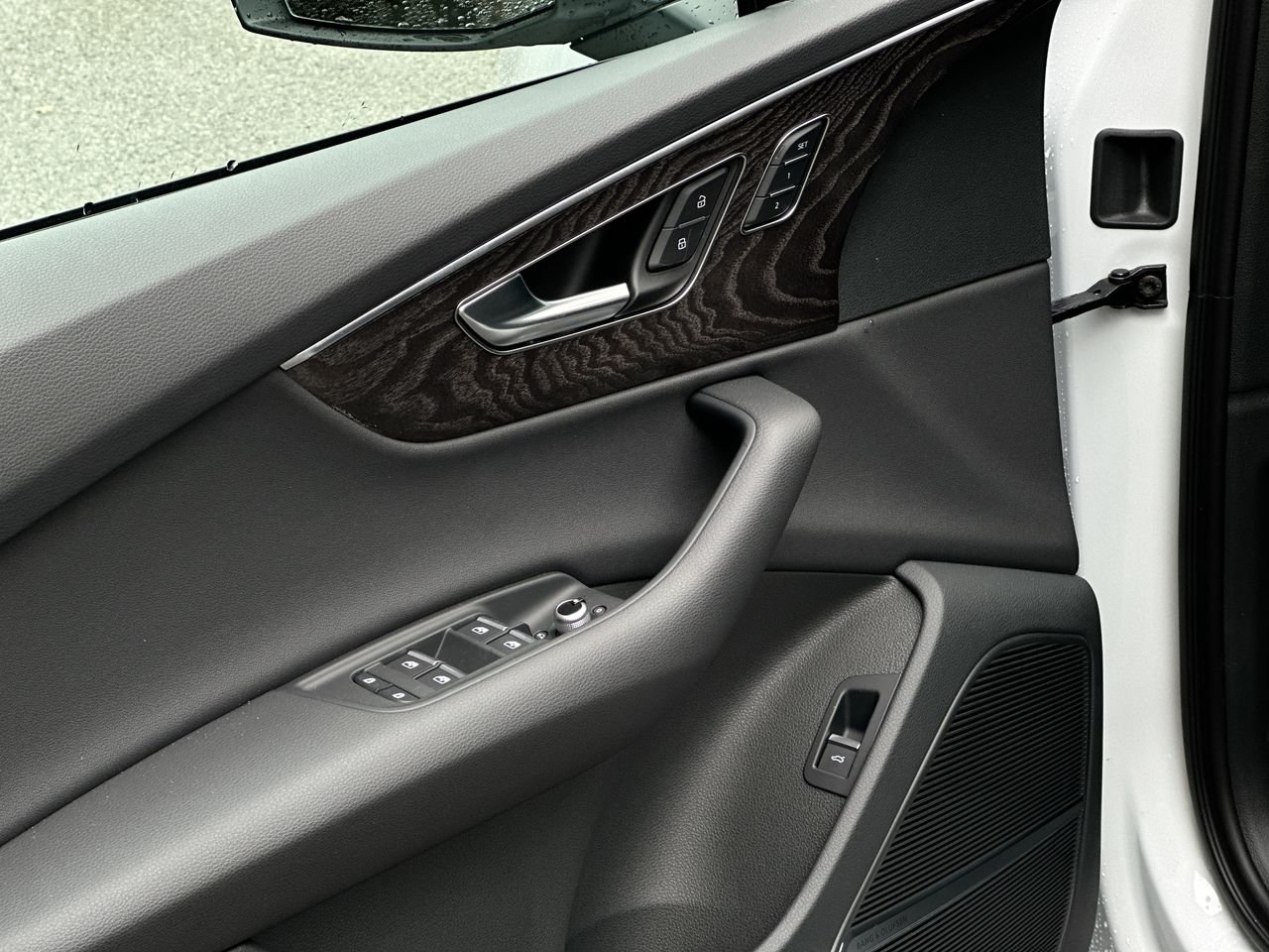 2025 Audi Q7 55, Vancouver, Cash