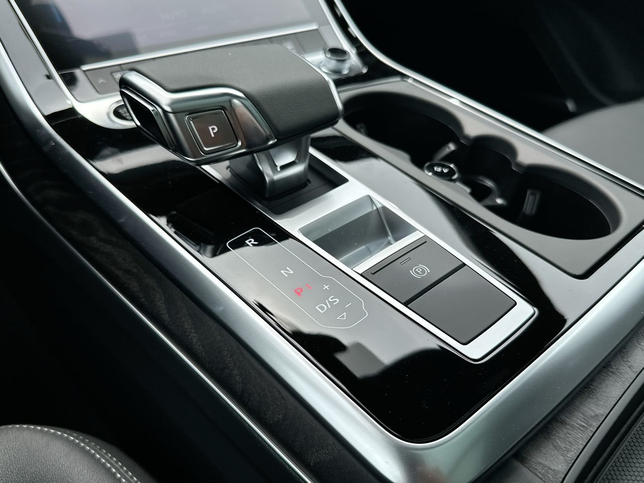 2025 Audi Q7 55, Vancouver, Cash