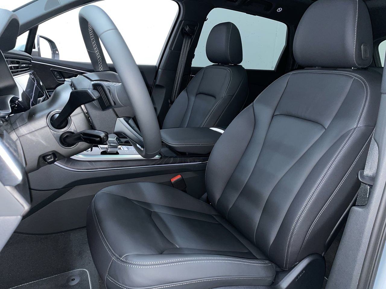 2025 Audi Q7 55, Vancouver, Cash