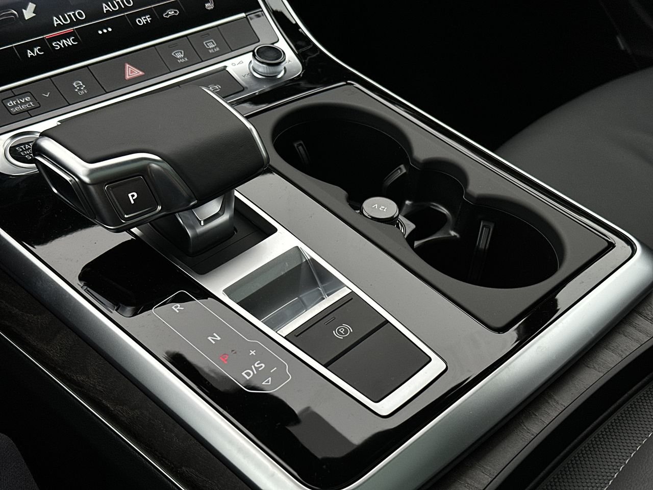 2026 Audi Q7 55, 温哥华, 全款车