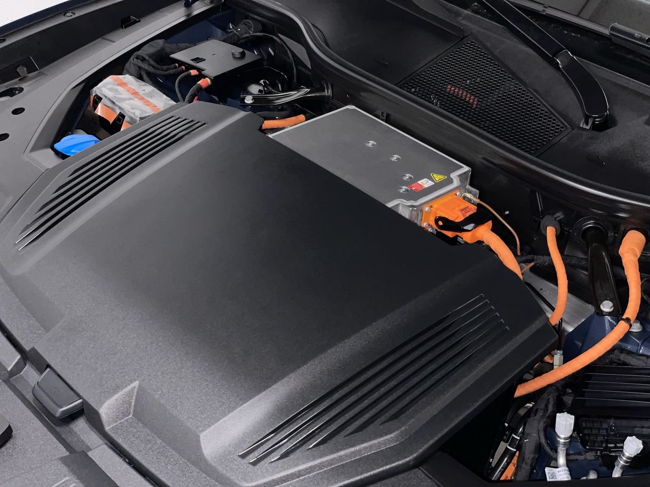 2024 Audi Q8 e-tron Quattro, Vancouver, Cash