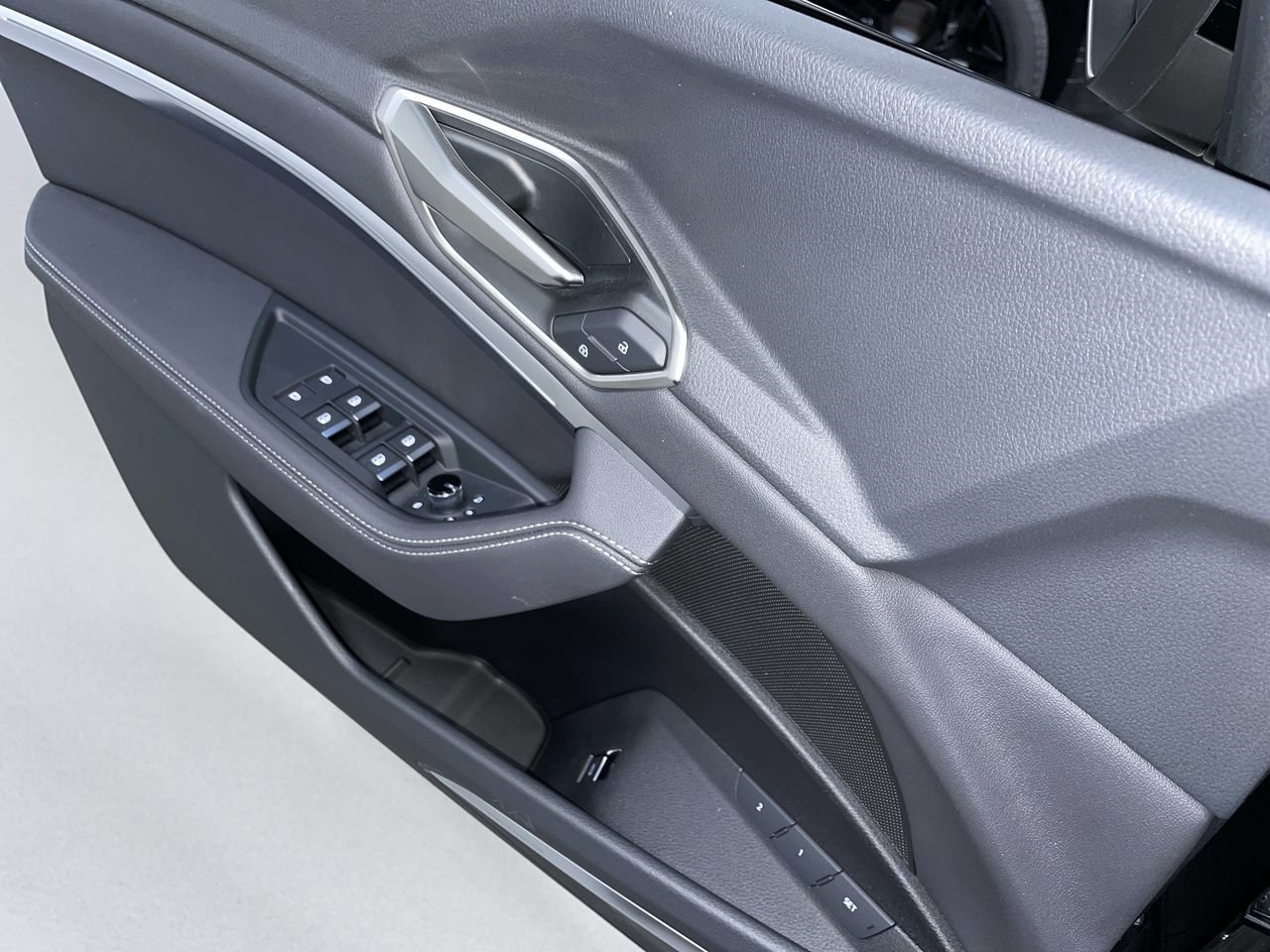 2024 Audi Q8 e-tron Quattro, Vancouver, Cash