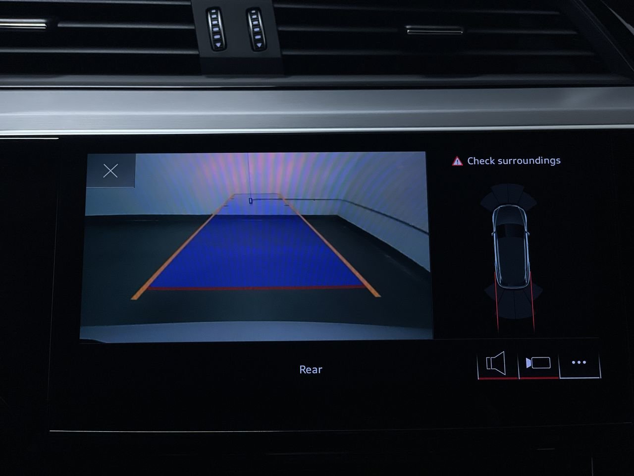 2024 Audi Q8 e-tron E-tron quattro, Vancouver, Cash