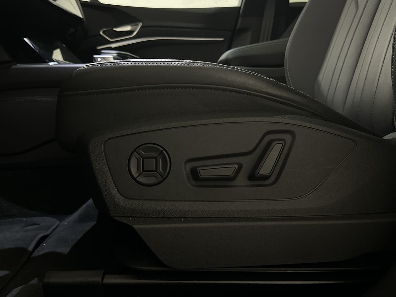 2024 Audi Q8 e-tron Quattro, 温哥华, 全款车