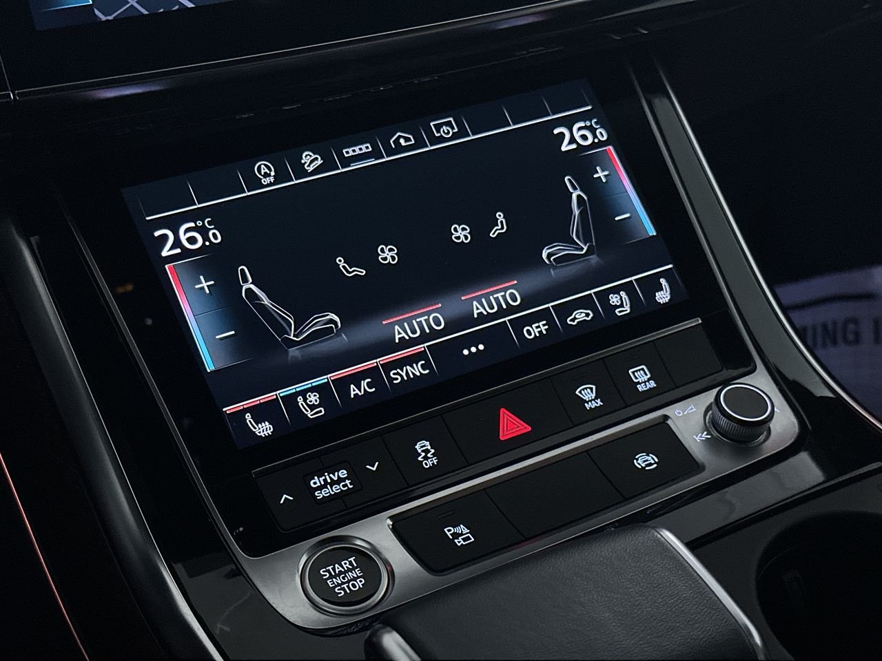 2022 Audi Q8 55 Progressiv, Vancouver, Cash