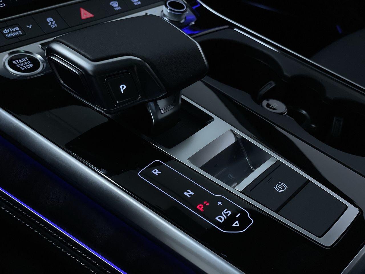 2024 Audi Q8 55 Progressiv, Vancouver, Cash