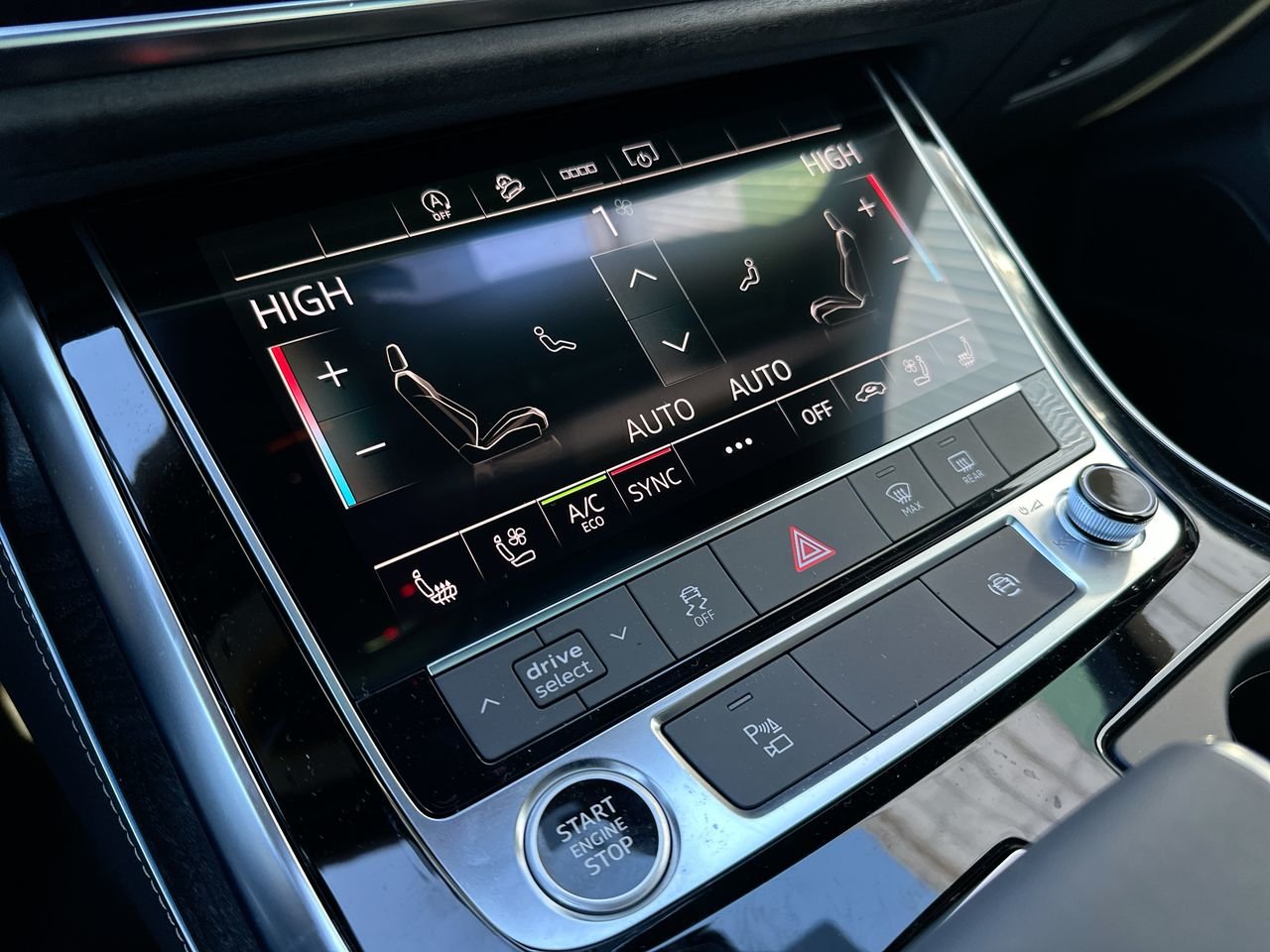 2025 Audi Q8 55 Progressiv, Vancouver, Cash