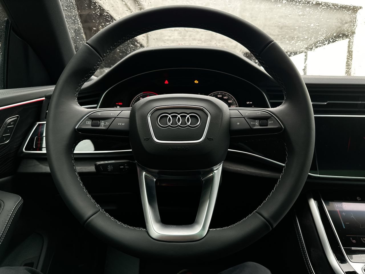 2025 Audi Q8 55 Technik, Vancouver, Cash