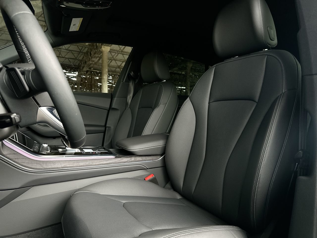 2025 Audi Q8 55 Progressiv, Vancouver, Cash